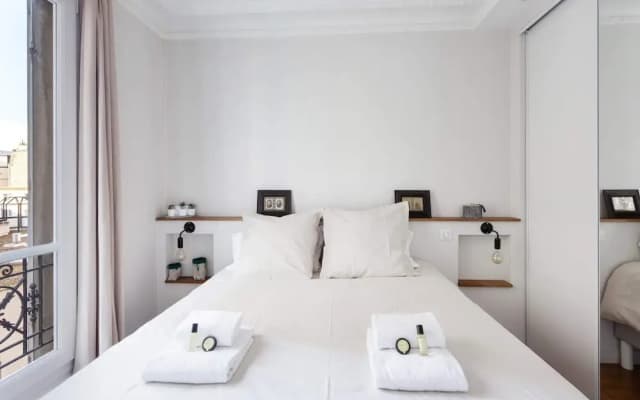 Montmartre - Cozy Home for 2 Guests - photo 3