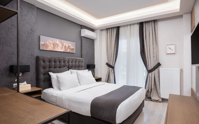 Acropolis Elegant Apartment - photo 4