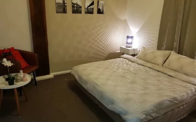 Darling Harbour Apartment - photo 3