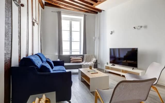 Charming 1BR in Saint-Germain Sleeps 4 - photo 2