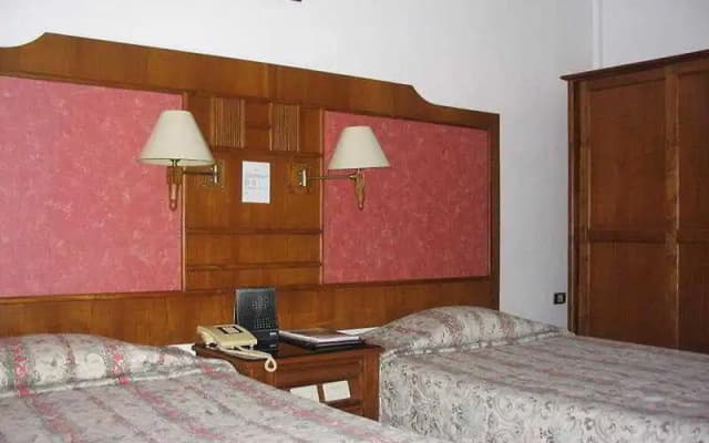 Adika Sari Bungalows - photo 3