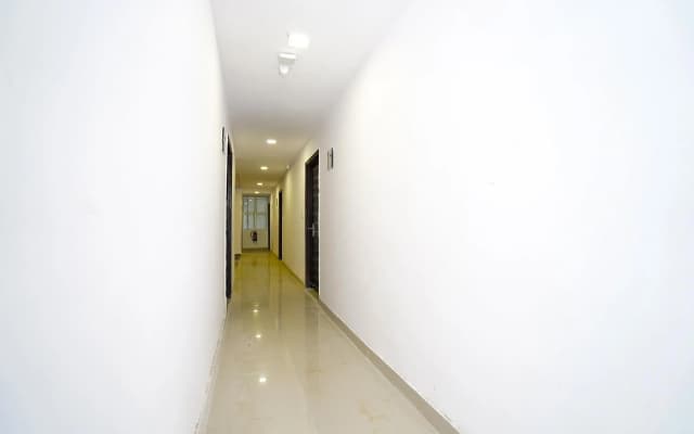 OYO 64076 Discovery Inn - photo 4