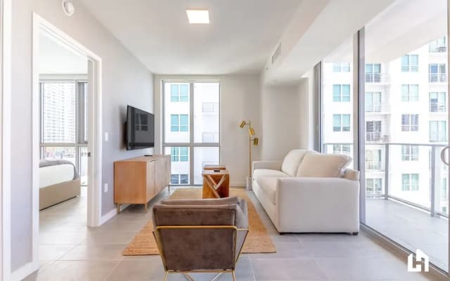 Downtown Miami Condos by Lua Host - photo 3