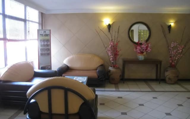 Lipis Centrepoint Hotel & Apartment - photo 2