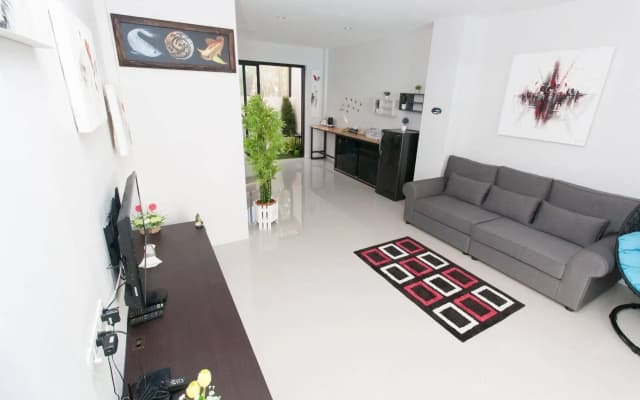 Mom House - photo 2