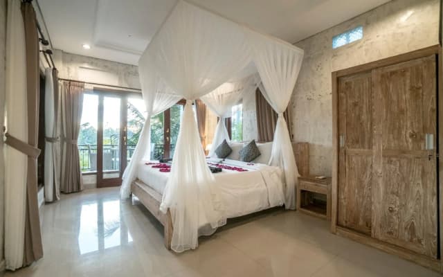Adi Bisma Inn - photo 5