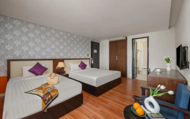 Bantique Hotel - photo 2