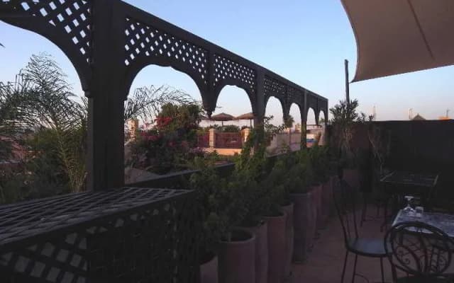 Riad Bazaar Cafe - photo 5