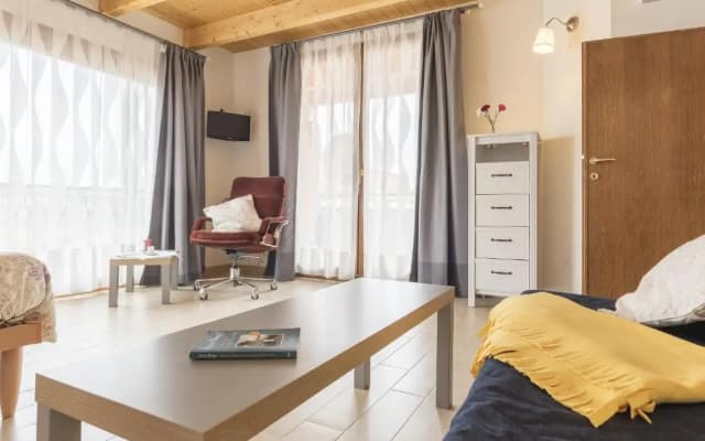 Peperino Attic Flat - photo 4