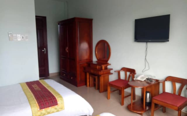 A Dong Hotel - photo 3