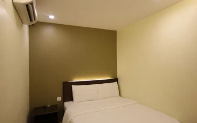 88 Hotel - photo 4