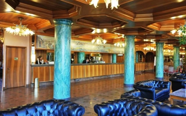 Russott Hotel - photo 2