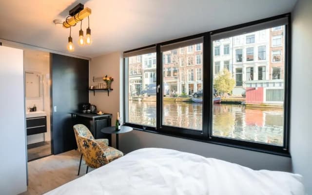 2 Houseboat Suites Amsterdam Prinsengracht - photo 4