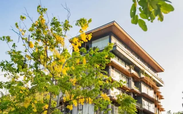 22Land Moon West Lake - photo 4