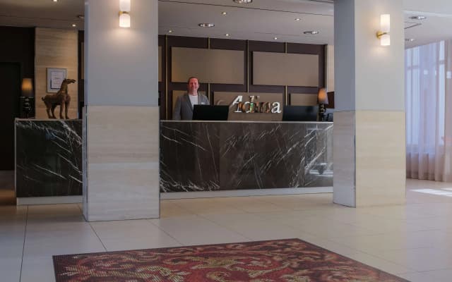 Adina Apartment Hotel Berlin CheckPoint Charlie - photo 2