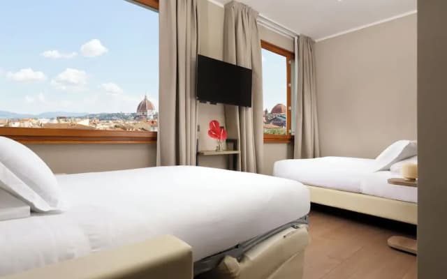 Essence Hotel - photo 3