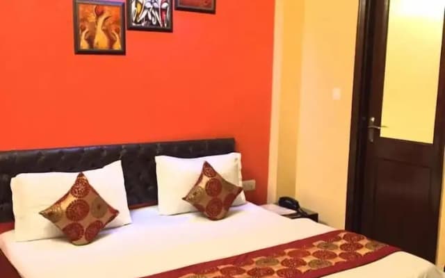 Krishna Inn - photo 5
