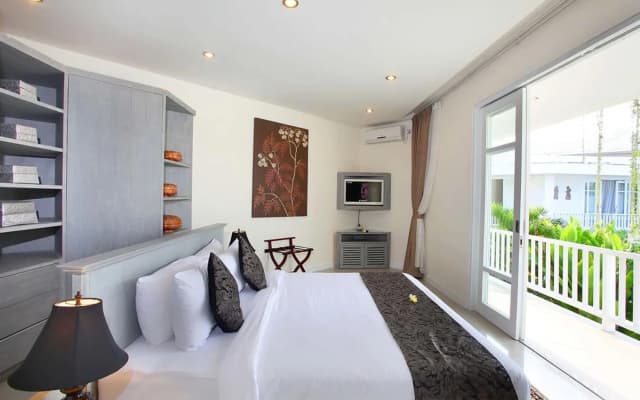 Awila Villa Kuta - photo 5