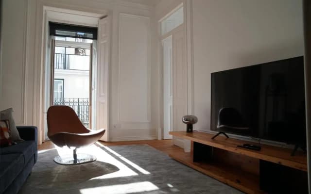 Flora Baixa Apartments - photo 2