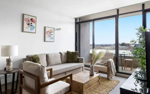 A Lux 2BR Apt Next to Melbourne Uni, Free Parking - photo 5