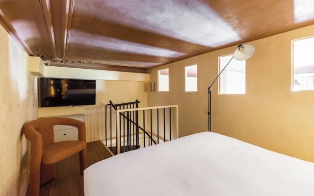 Exclusive Hotels - photo 2