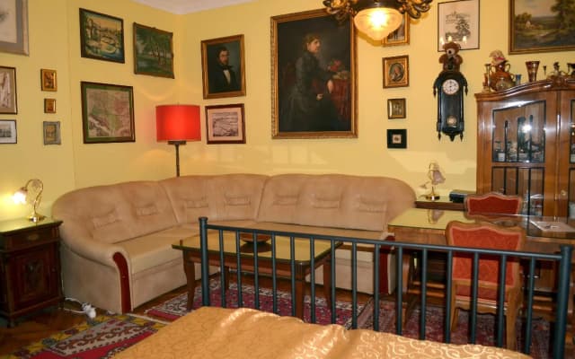 Central Market Apartments - photo 4