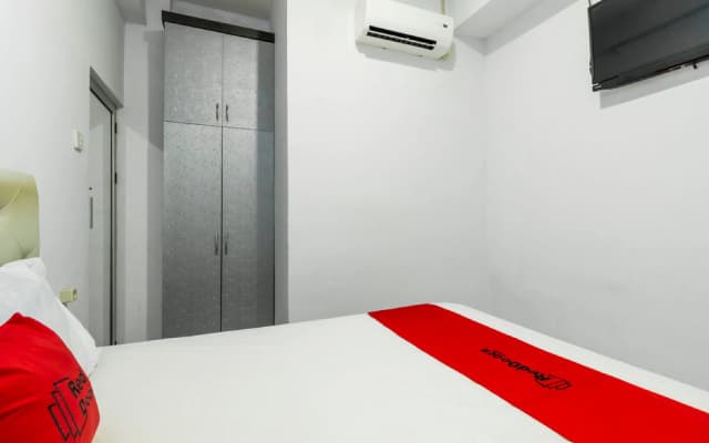 Reddoorz near Gajah Mada Plaza 2 - photo 3
