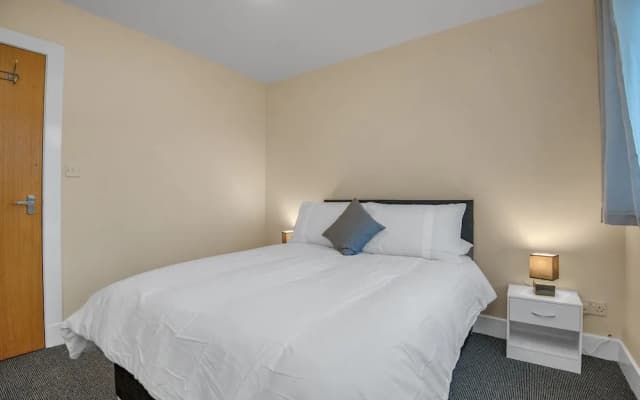 Tony Asga - Coady Apartment - photo 2