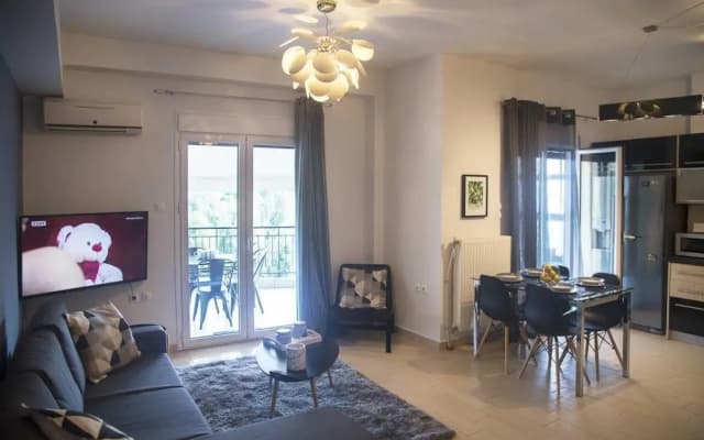 Chic and Central Apartment Park View - photo 3