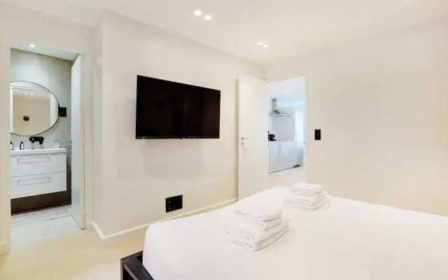 Cosy Apartment in Sentier - photo 3