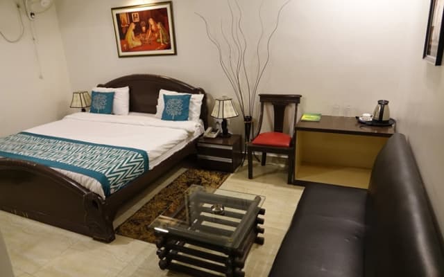 Milestone Hotel & Resort - photo 2