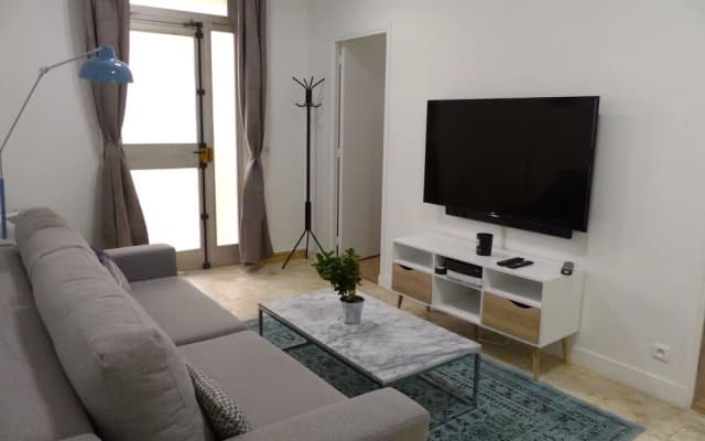 Rue Turgot Apartment - photo 5