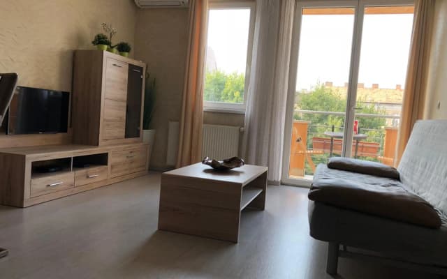 Aden Apartment - free parking, AC - photo 2
