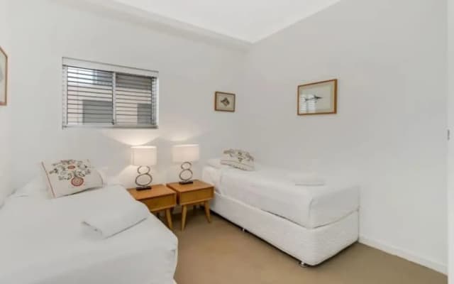 Bondi Vista Beachfront Apartment - photo 2