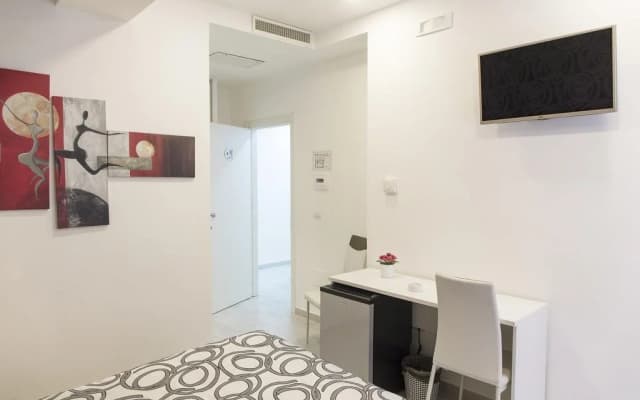 Metronia Guest House - photo 2