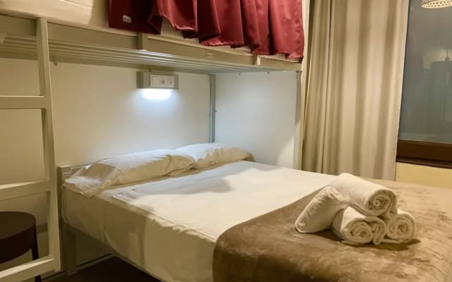 The Loft Hostel Barcelona - photo 3