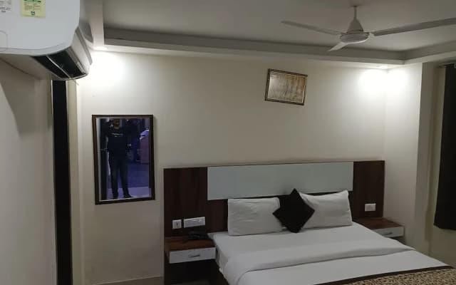 Dalton Hotels - photo 2