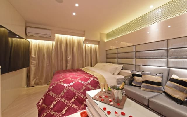 Hotel Savoy - photo 4