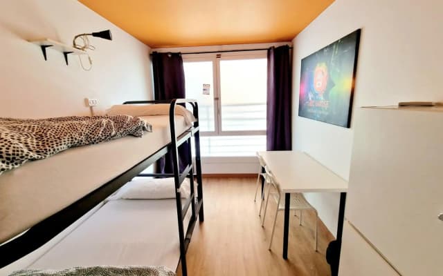 Arc House Barcelona Hotel - photo 3
