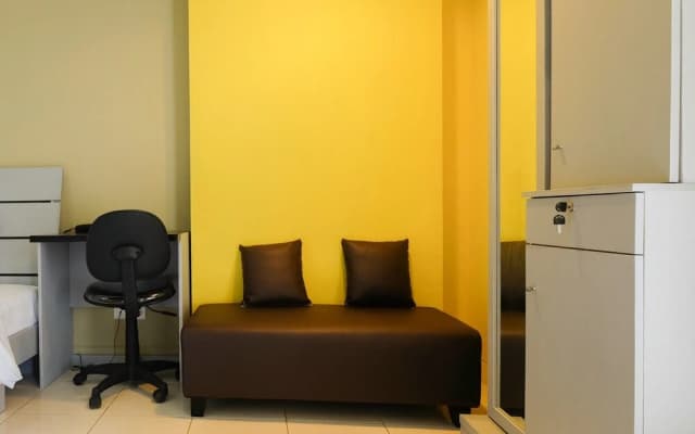 Modern and Comfy Studio Tamansari Sudirman Apartment - photo 3