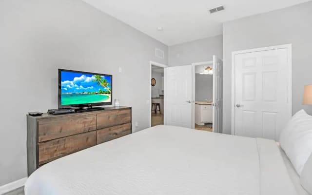 Luxurious 3BD Home Close to Convention Center and Themed Parks! #3vc209 - photo 5