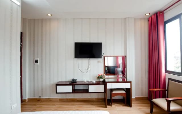 Phuong Nam Hotel Aeon Mall Long Bien - photo 3
