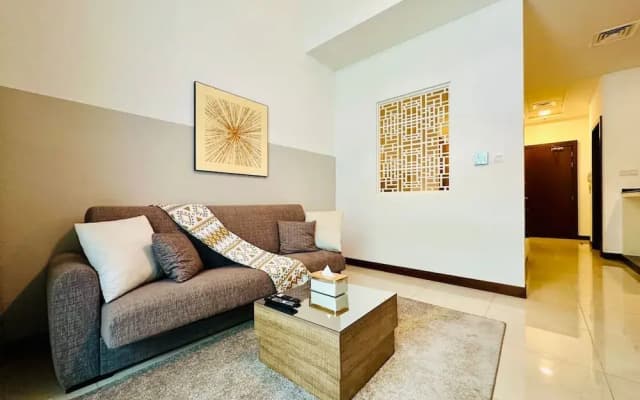 Studio in JVC w Premium Amenities Near Circle Mall - photo 3