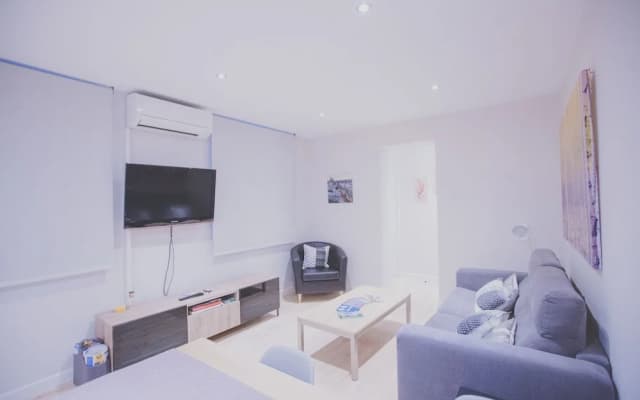 Gran Vía City Center Apartment - photo 2