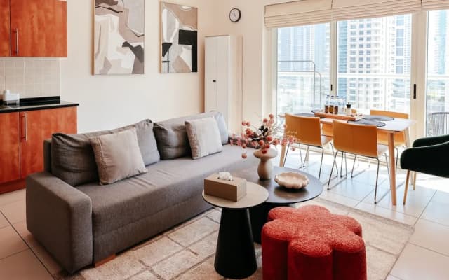 Elegant 1BD with Stunning Views - photo 4