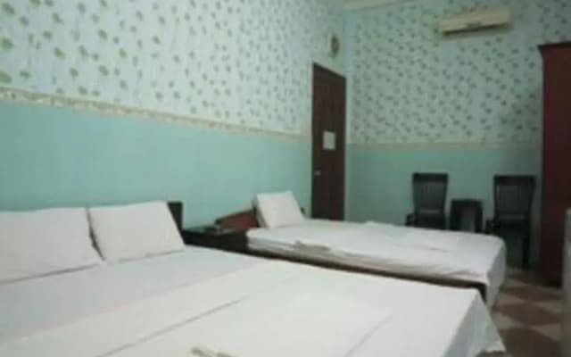 Dao Hung Hotel Saigon - photo 4