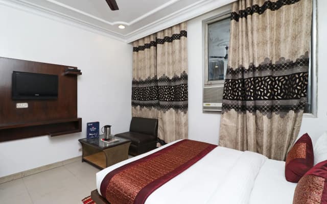 OYO Flagship 10562 Kumar palace - photo 4