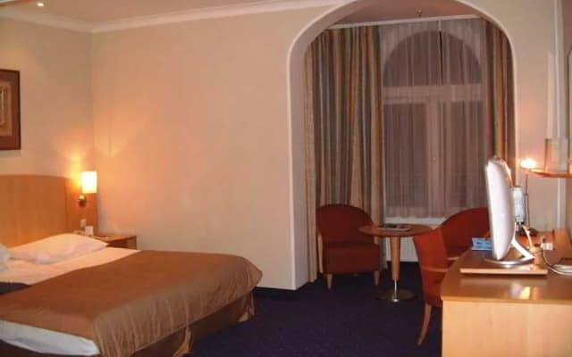 Hotel Baba Continental - photo 2