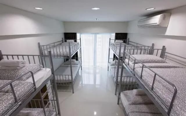 Mercu Summer Suites by Jeffrey - photo 2