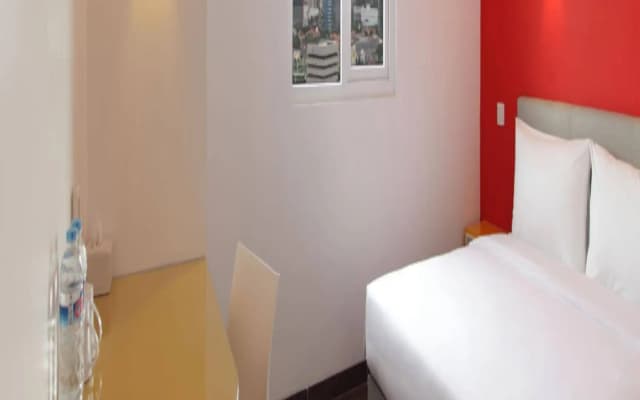 Amaris Hotel Tendean - photo 5